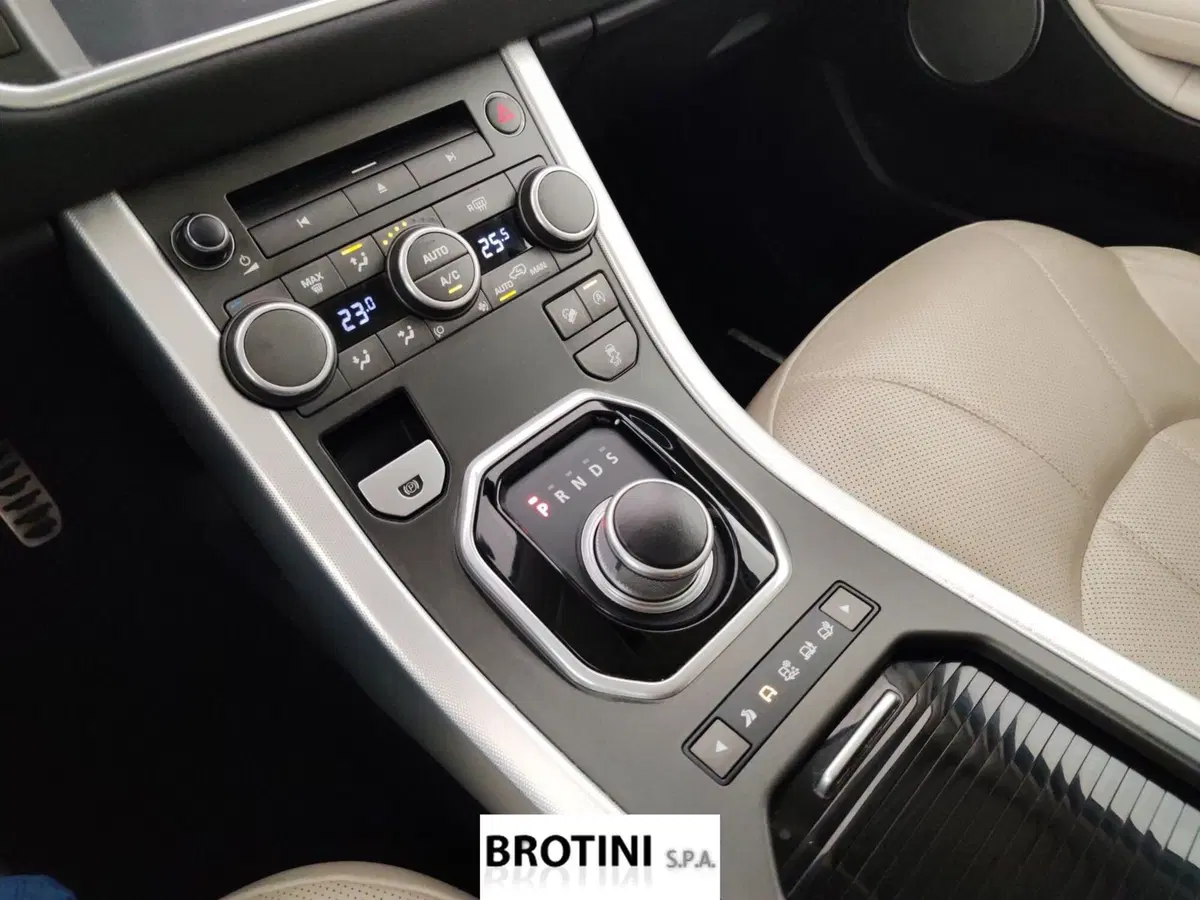 Land Rover Range Rover Evoque usata a Massa-Carrara (14)