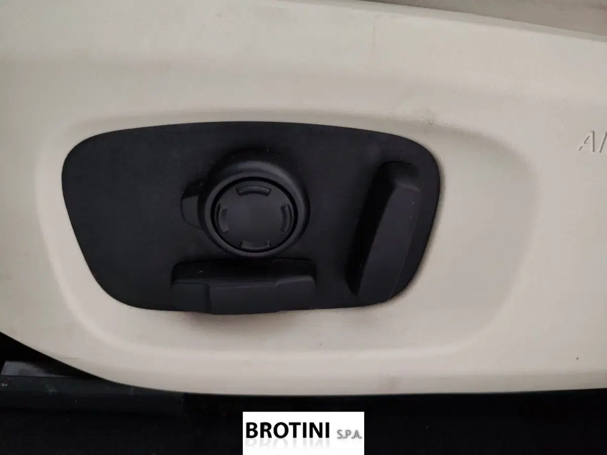 Land Rover Range Rover Evoque usata a Massa-Carrara (15)