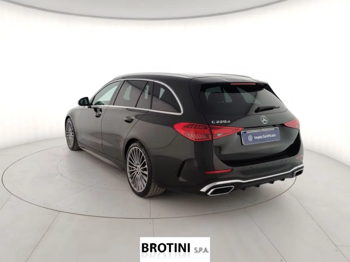 Mercedes-Benz Classe C Station Wagon usata a Massa-Carrara (2)