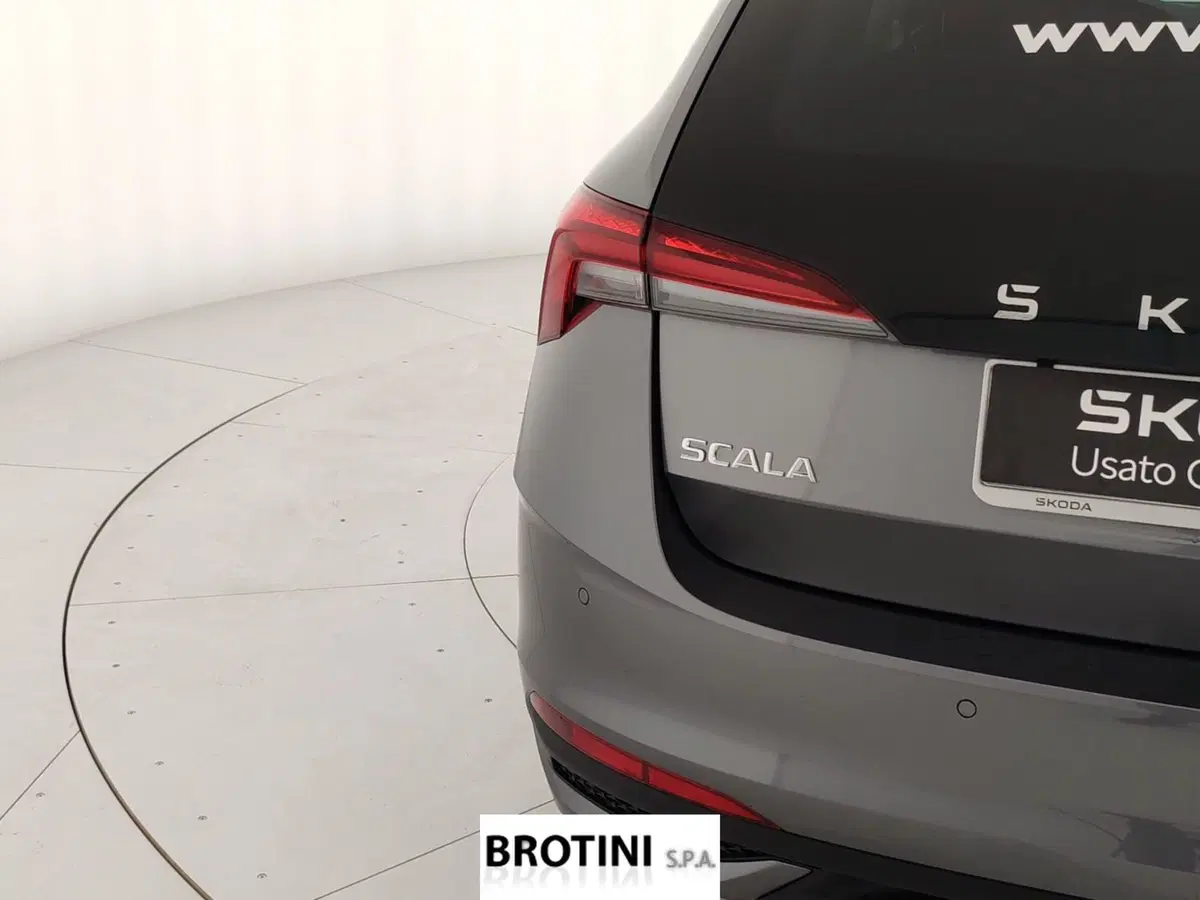 Skoda Scala nuova a Massa-Carrara (5)