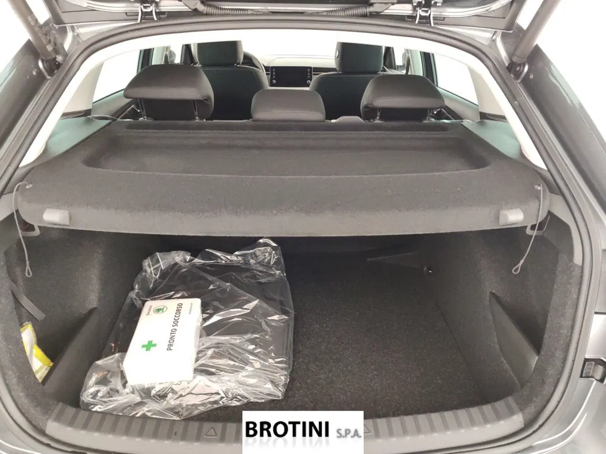 Skoda Scala nuova a Massa-Carrara (7)