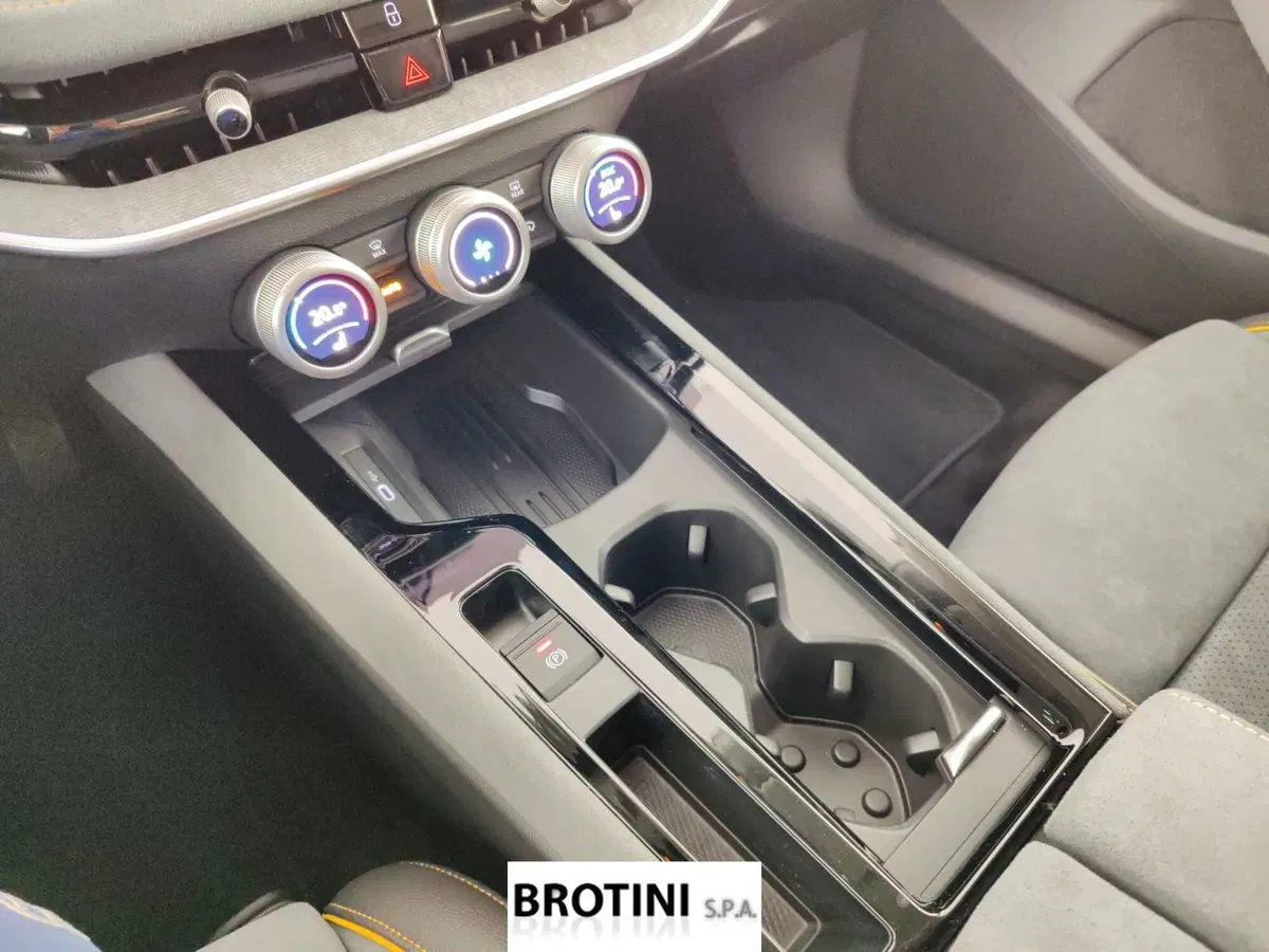 Skoda Superb Station Wagon nuova a Massa-Carrara (12)