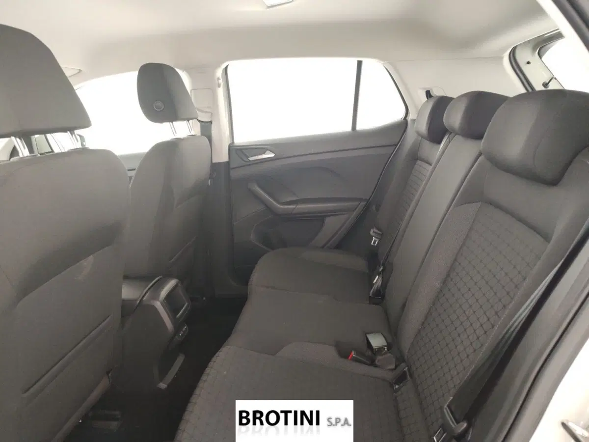 Volkswagen T-Cross usata a Massa-Carrara (10)