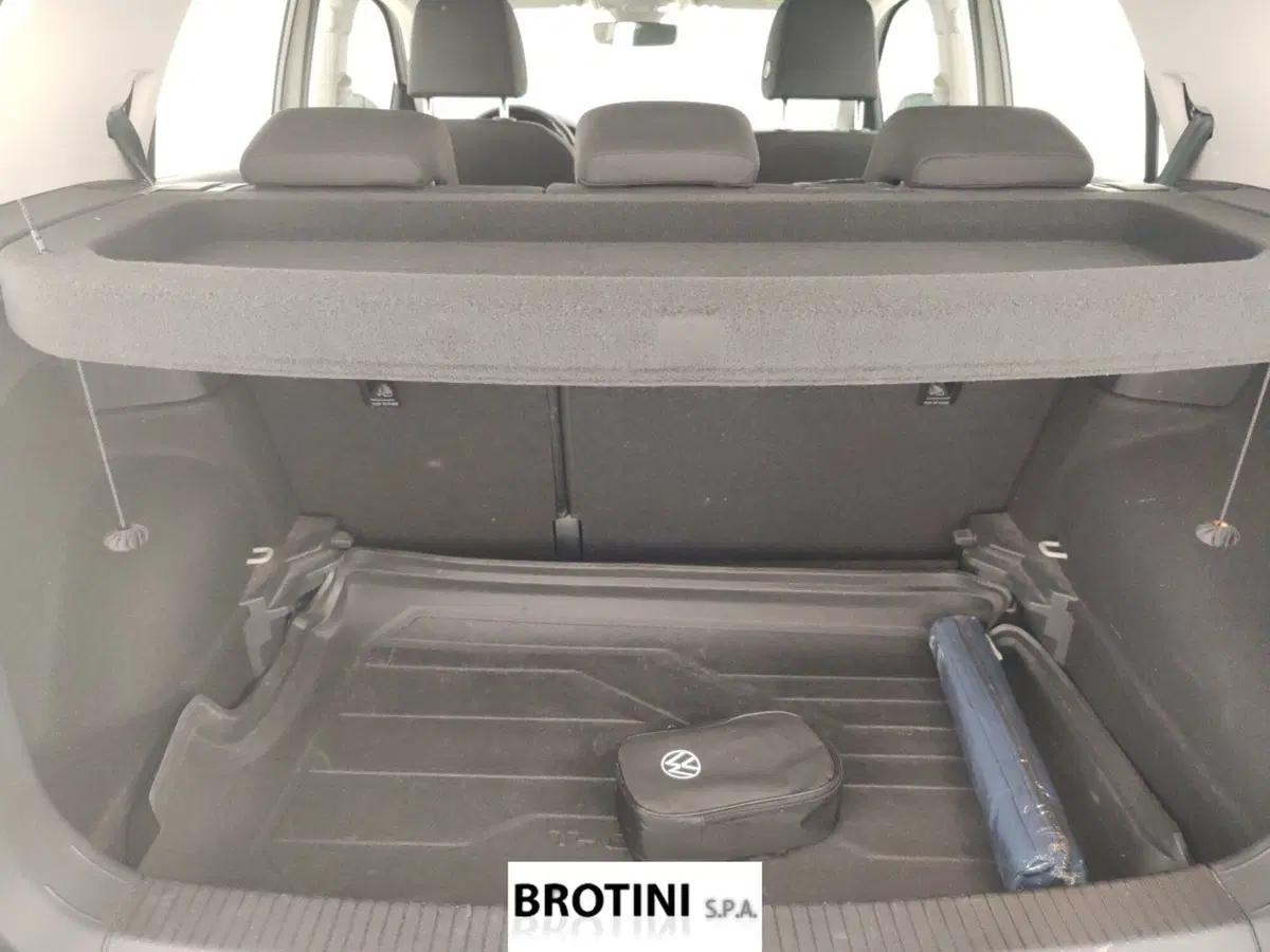 Volkswagen T-Cross usata a Massa-Carrara (15)