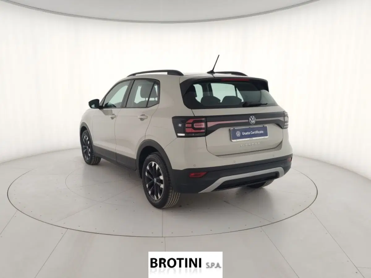 Volkswagen T-Cross usata a Massa-Carrara (2)