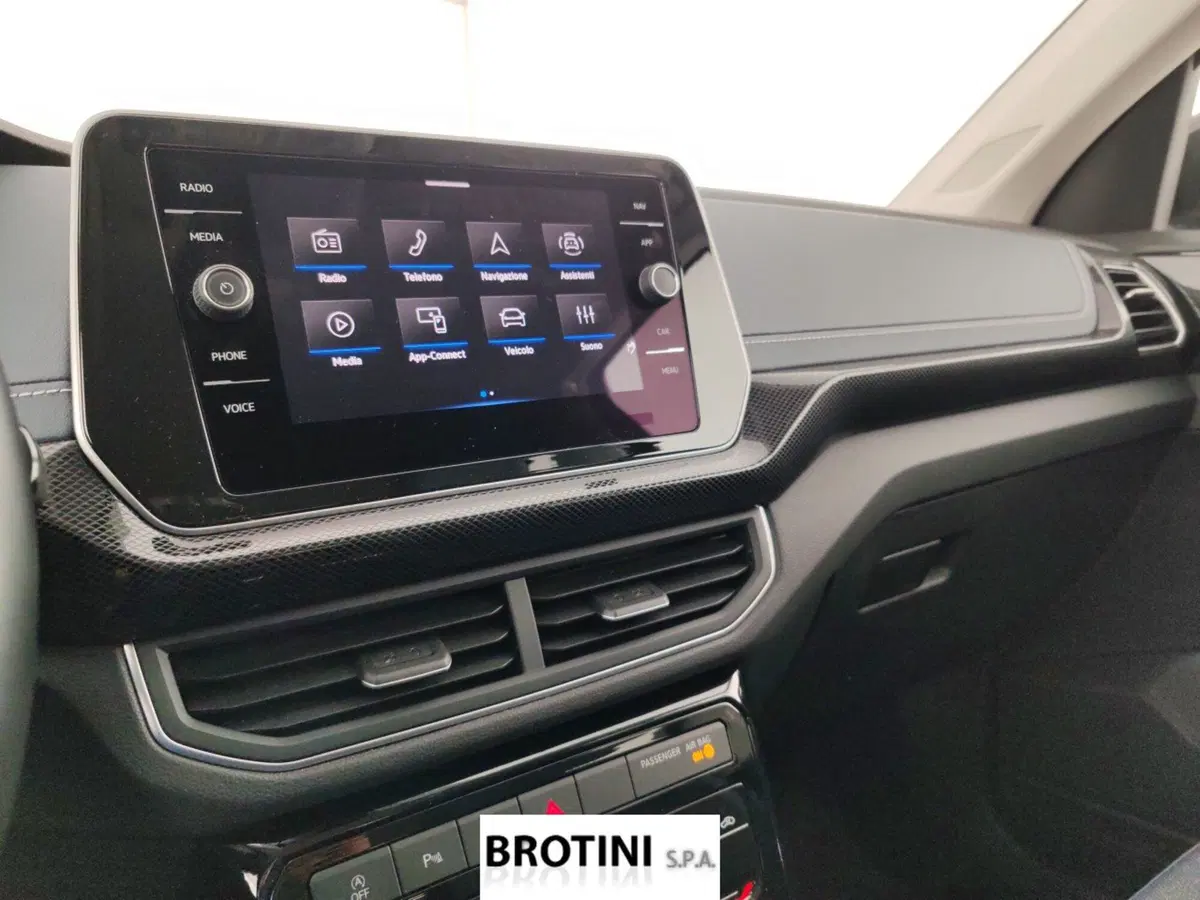 Volkswagen T-Cross usata a Massa-Carrara (11)