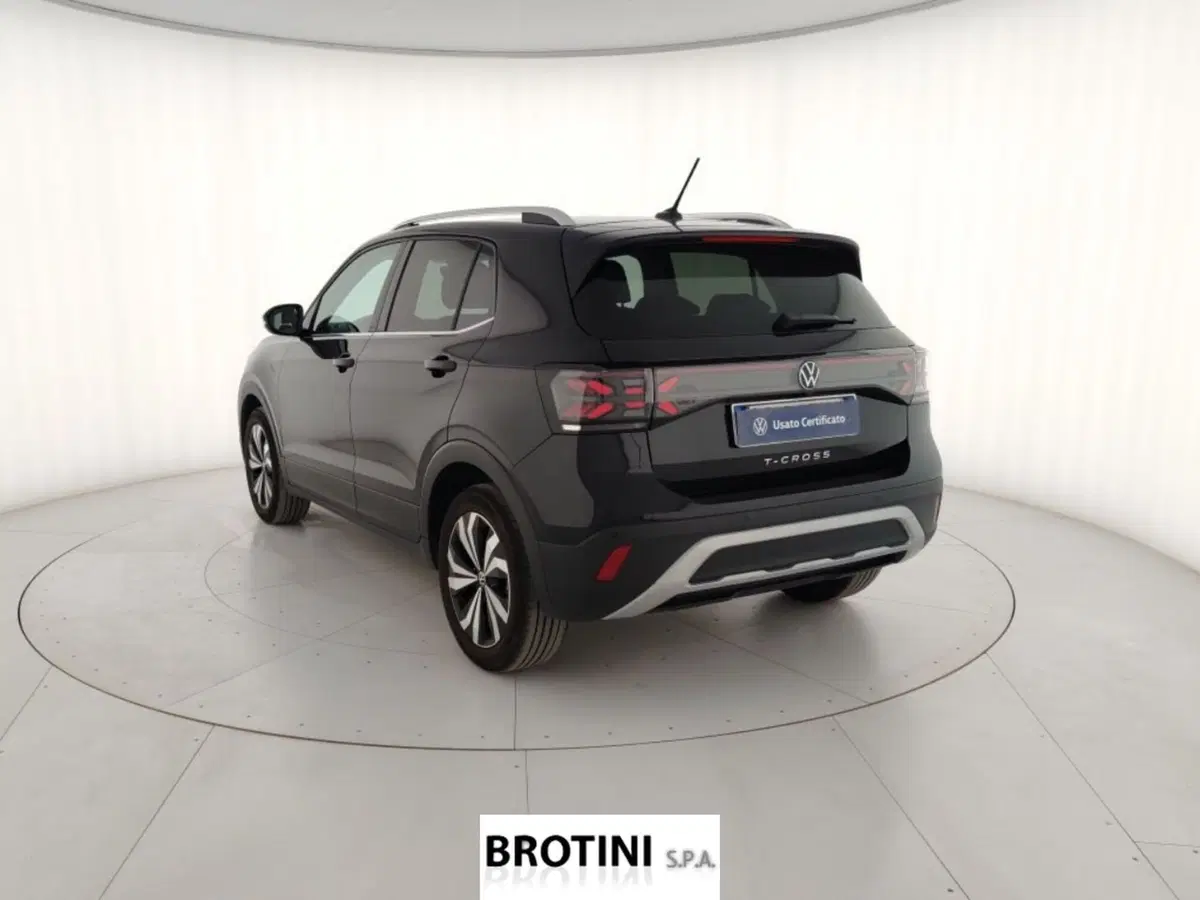 Volkswagen T-Cross usata a Massa-Carrara (2)