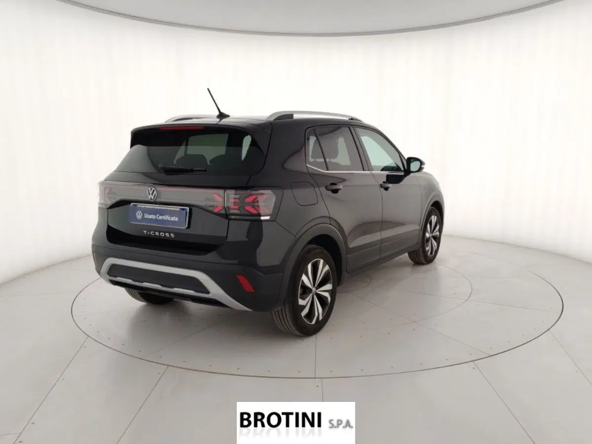 Volkswagen T-Cross usata a Massa-Carrara (3)
