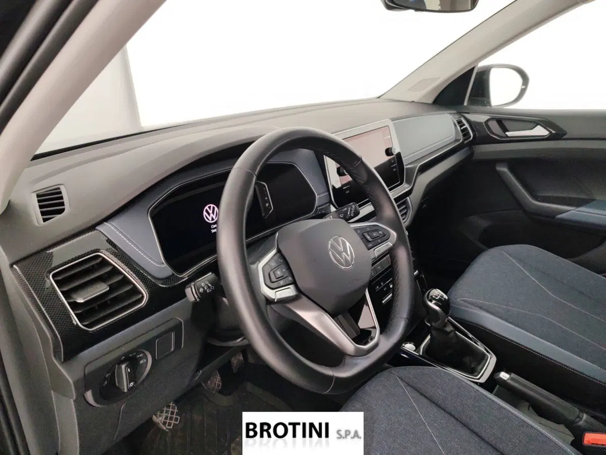 Volkswagen T-Cross usata a Massa-Carrara (7)
