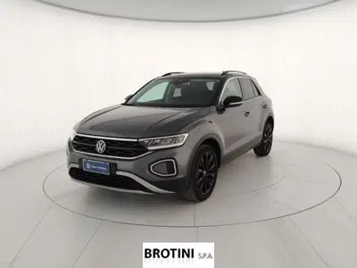 Volkswagen T-Roc 2.0 tdi Sport 115cv del 2024 usata a Massa