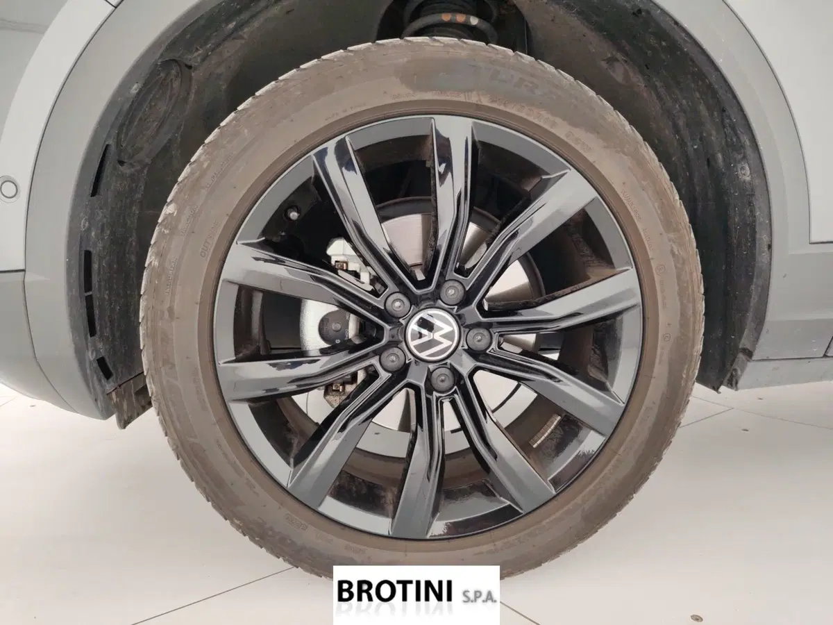 Volkswagen T-Roc usata a Massa-Carrara (6)