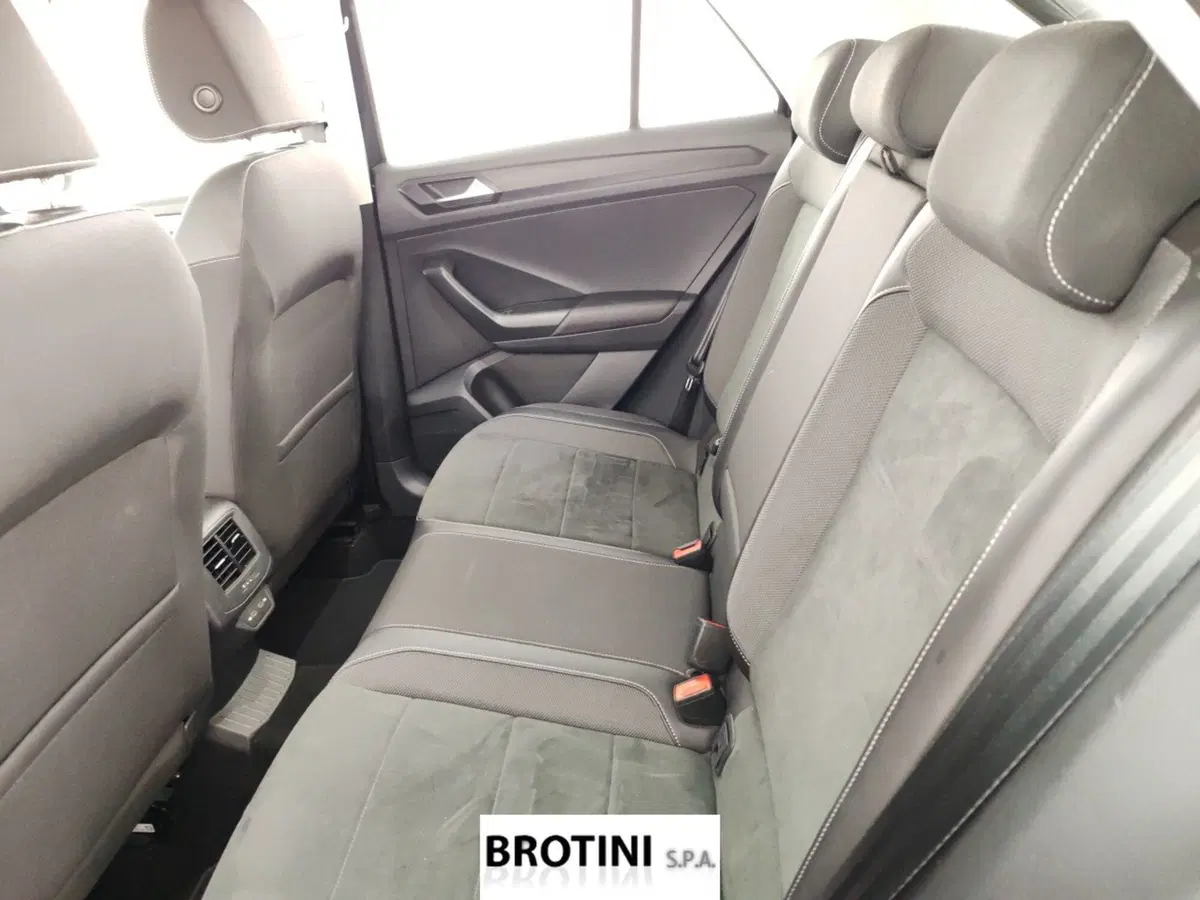 Volkswagen T-Roc usata a Massa-Carrara (10)