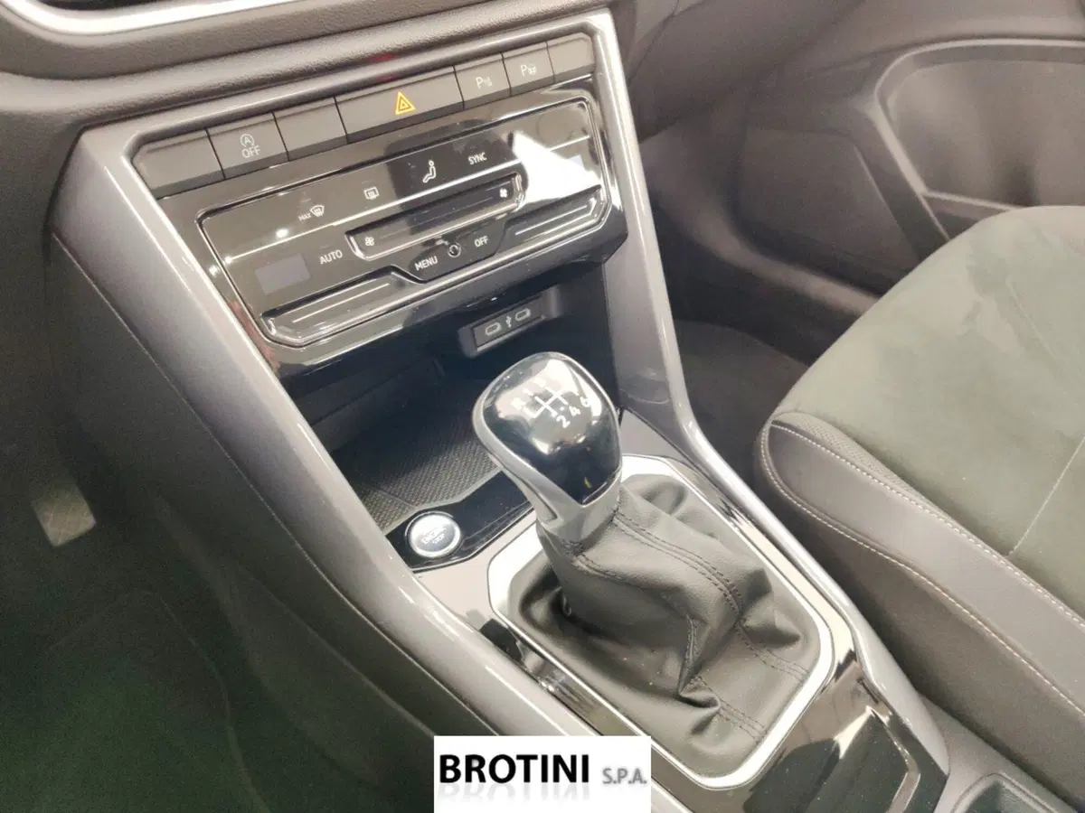 Volkswagen T-Roc usata a Massa-Carrara (11)