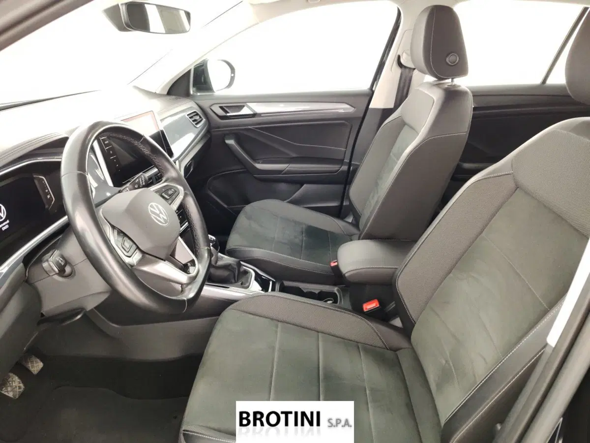 Volkswagen T-Roc usata a Massa-Carrara (7)