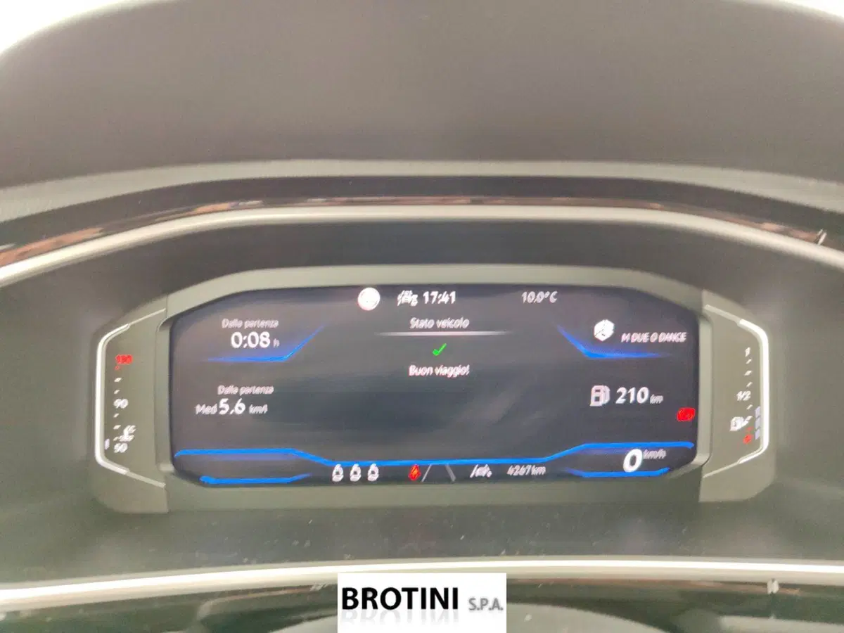 Volkswagen T-Roc usata a Massa-Carrara (15)