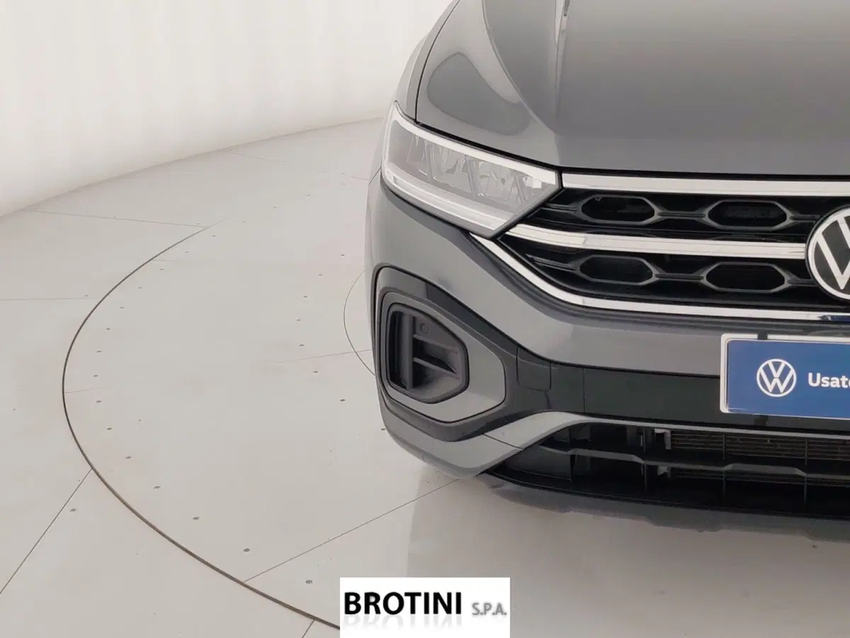 Volkswagen T-Roc usata a Massa-Carrara (5)