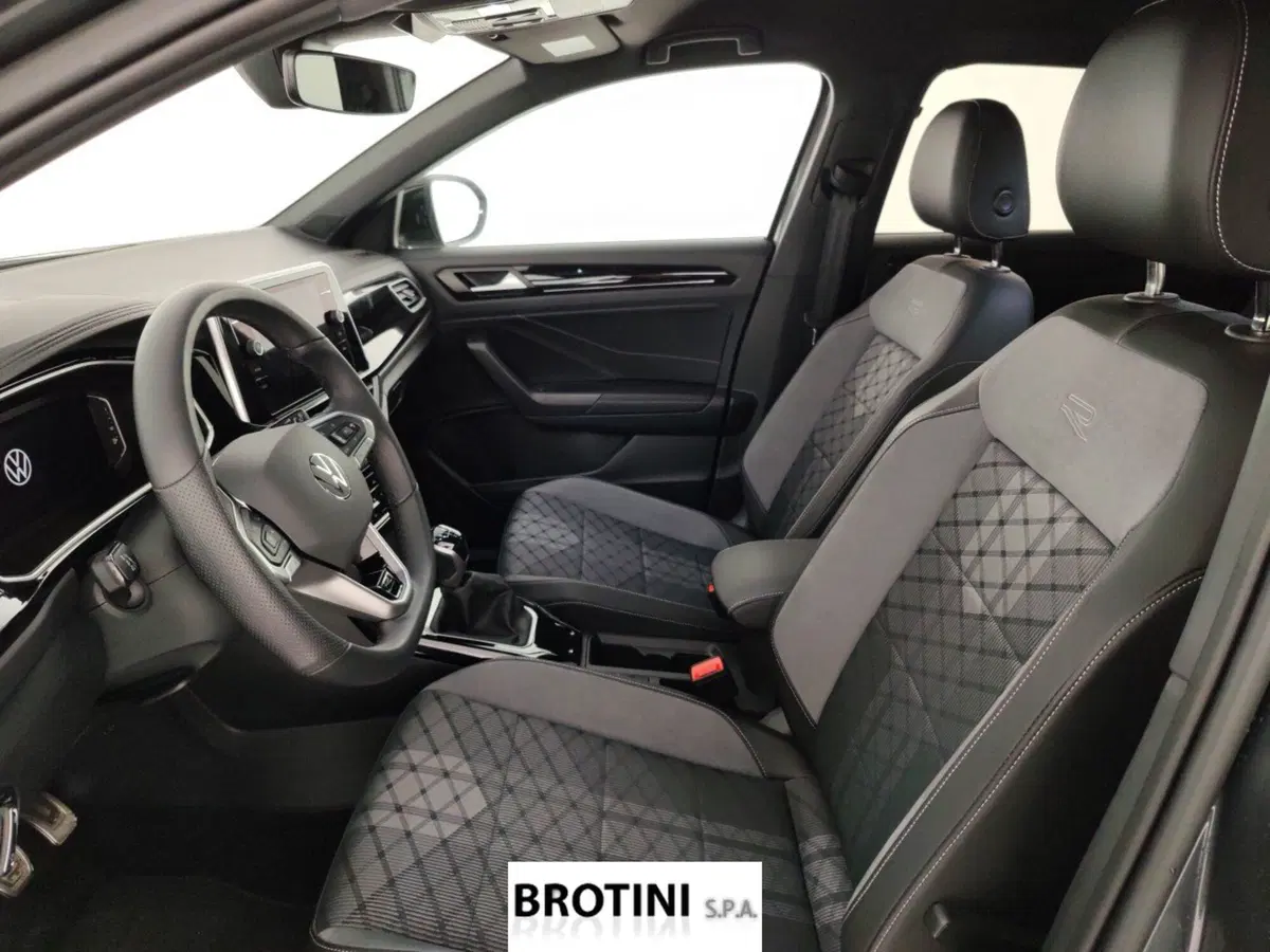 Volkswagen T-Roc usata a Massa-Carrara (7)