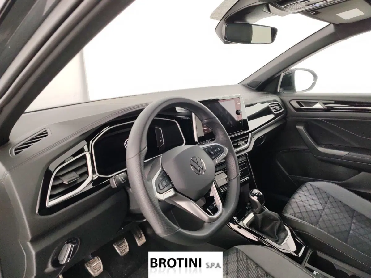 Volkswagen T-Roc usata a Massa-Carrara (8)