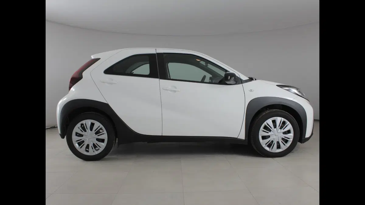 Toyota Aygo X usata a Palermo (13)