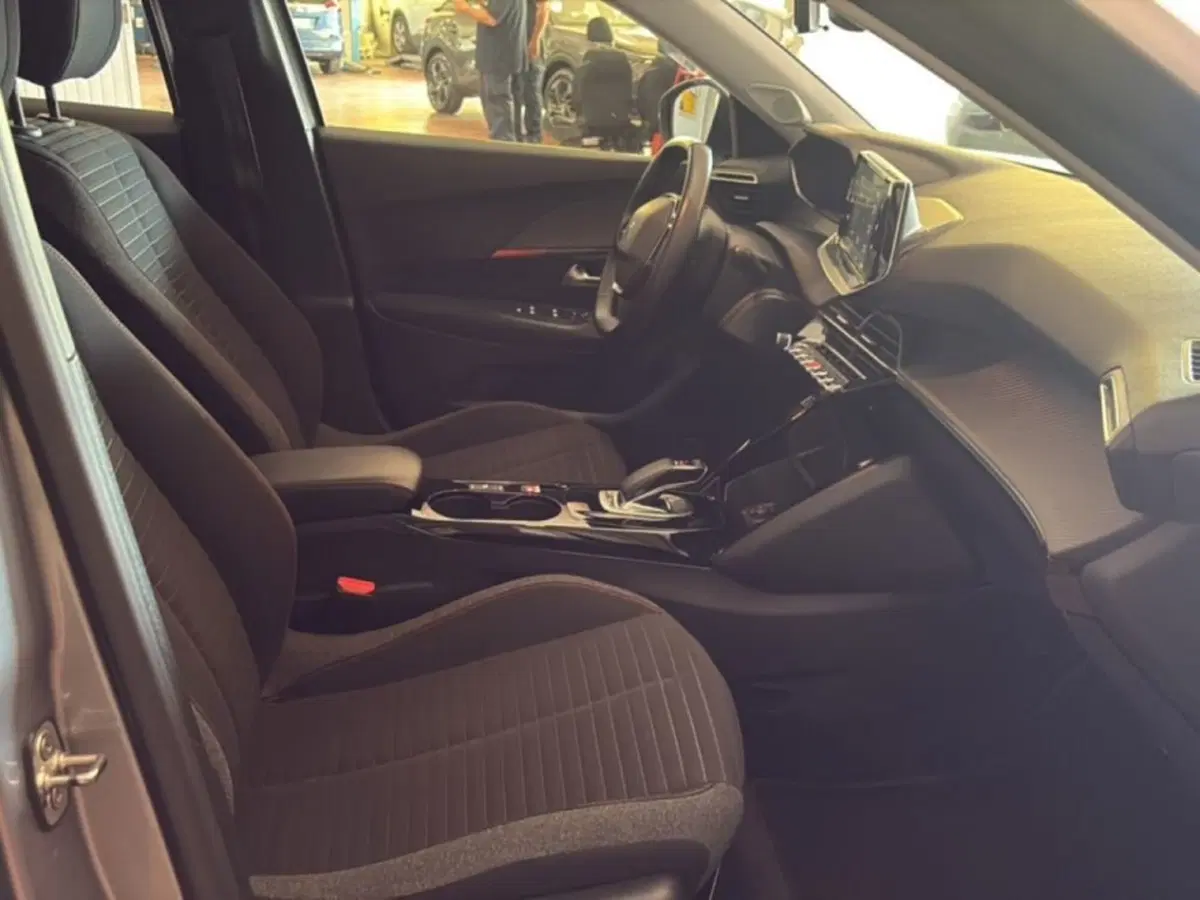 Peugeot 2008 usata a Foggia (17)