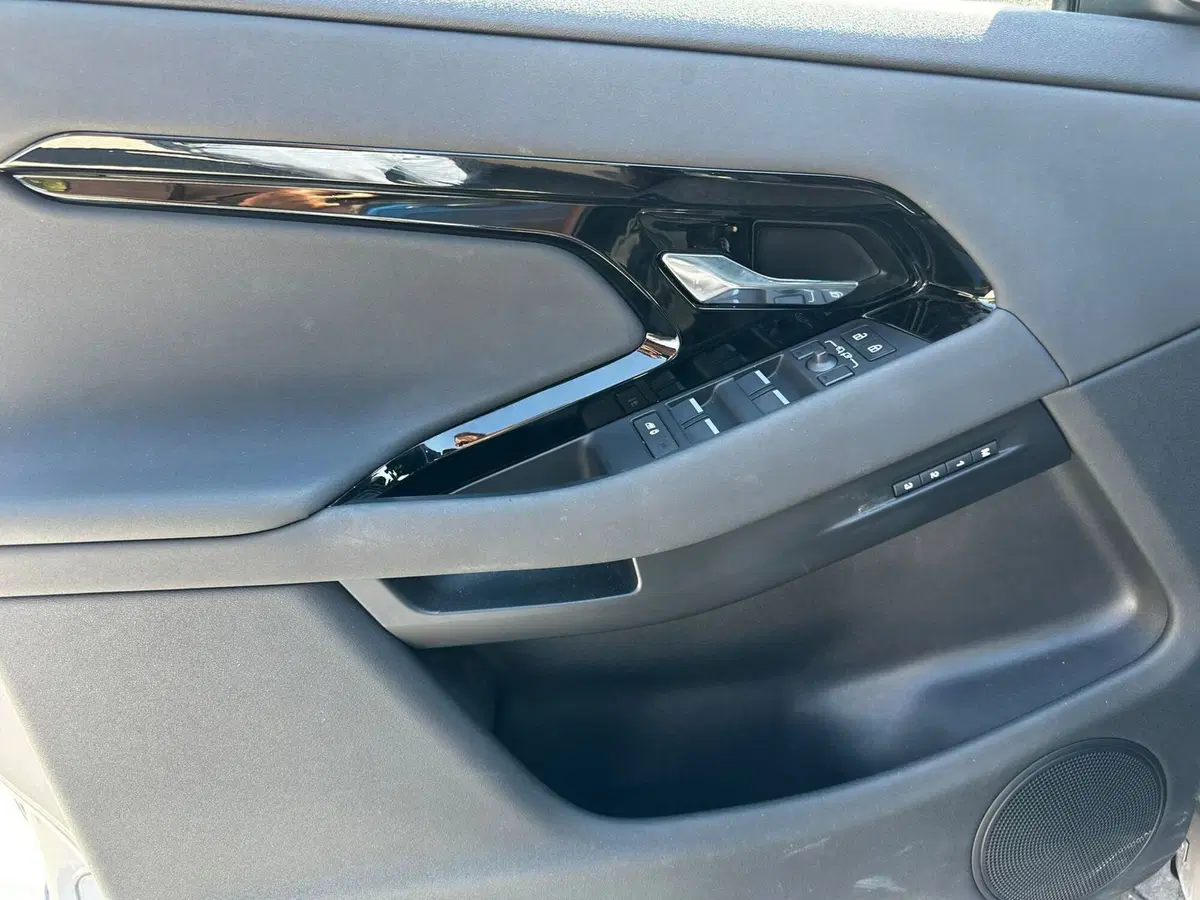 Land Rover Range Rover Evoque nuova a Ascoli Piceno (16)