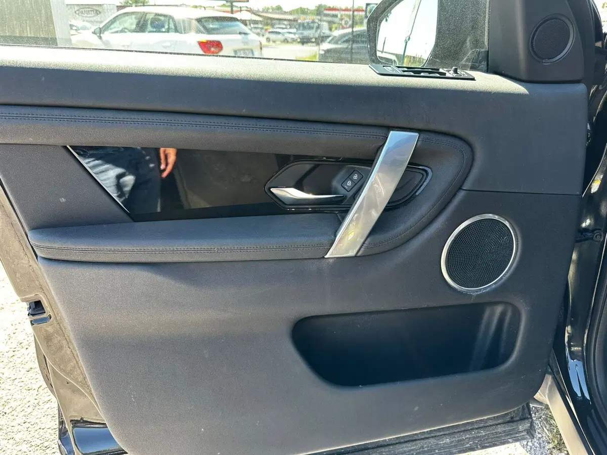 Land Rover Discovery Sport usata a Ascoli Piceno (18)