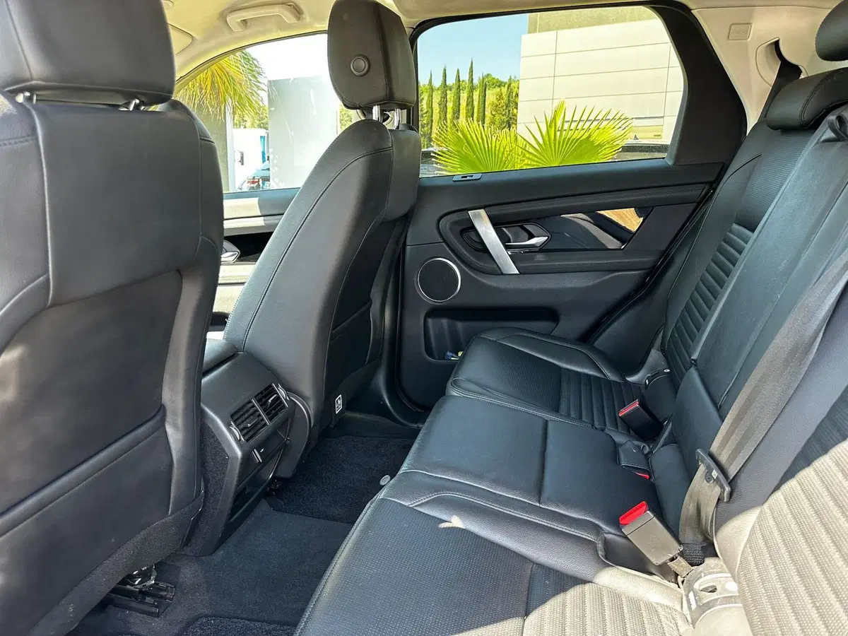 Land Rover Discovery Sport usata a Ascoli Piceno (19)