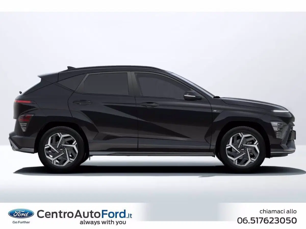 Hyundai Kona nuova a Roma (2)