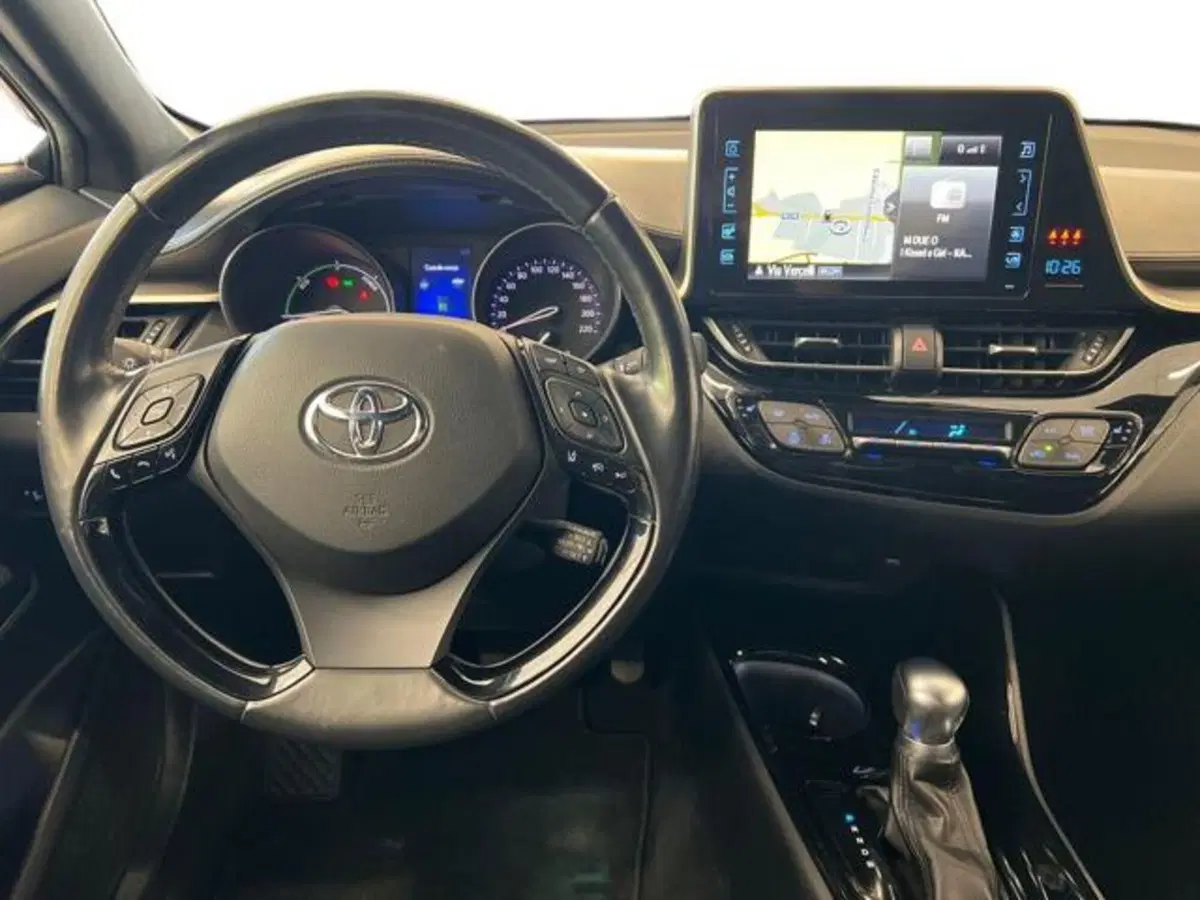 Toyota Toyota C-HR usata a Vercelli (10)