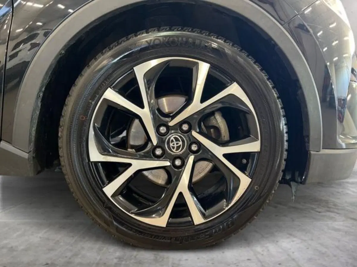 Toyota Toyota C-HR usata a Vercelli (15)