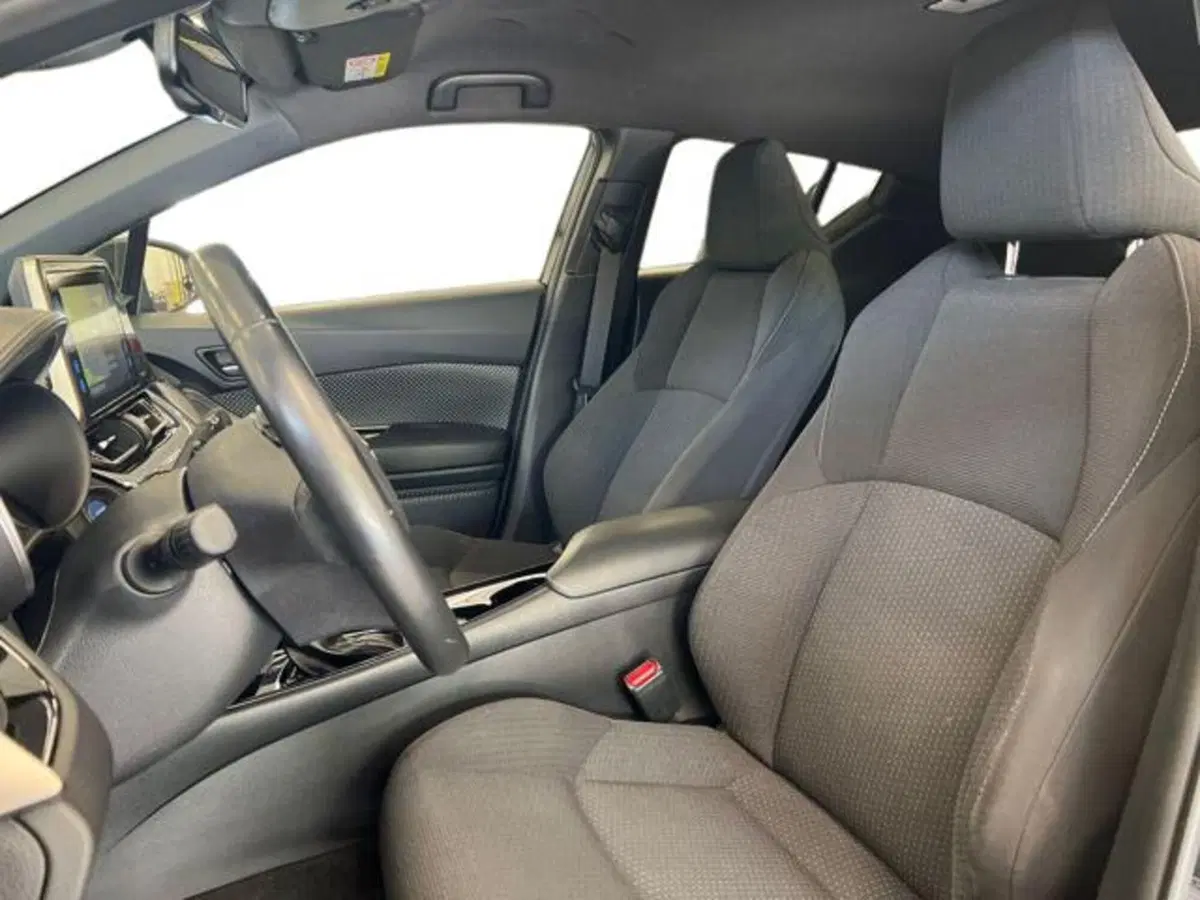 Toyota Toyota C-HR usata a Vercelli (7)
