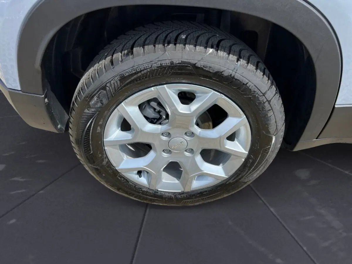 Jeep Avenger usata a Verona (7)