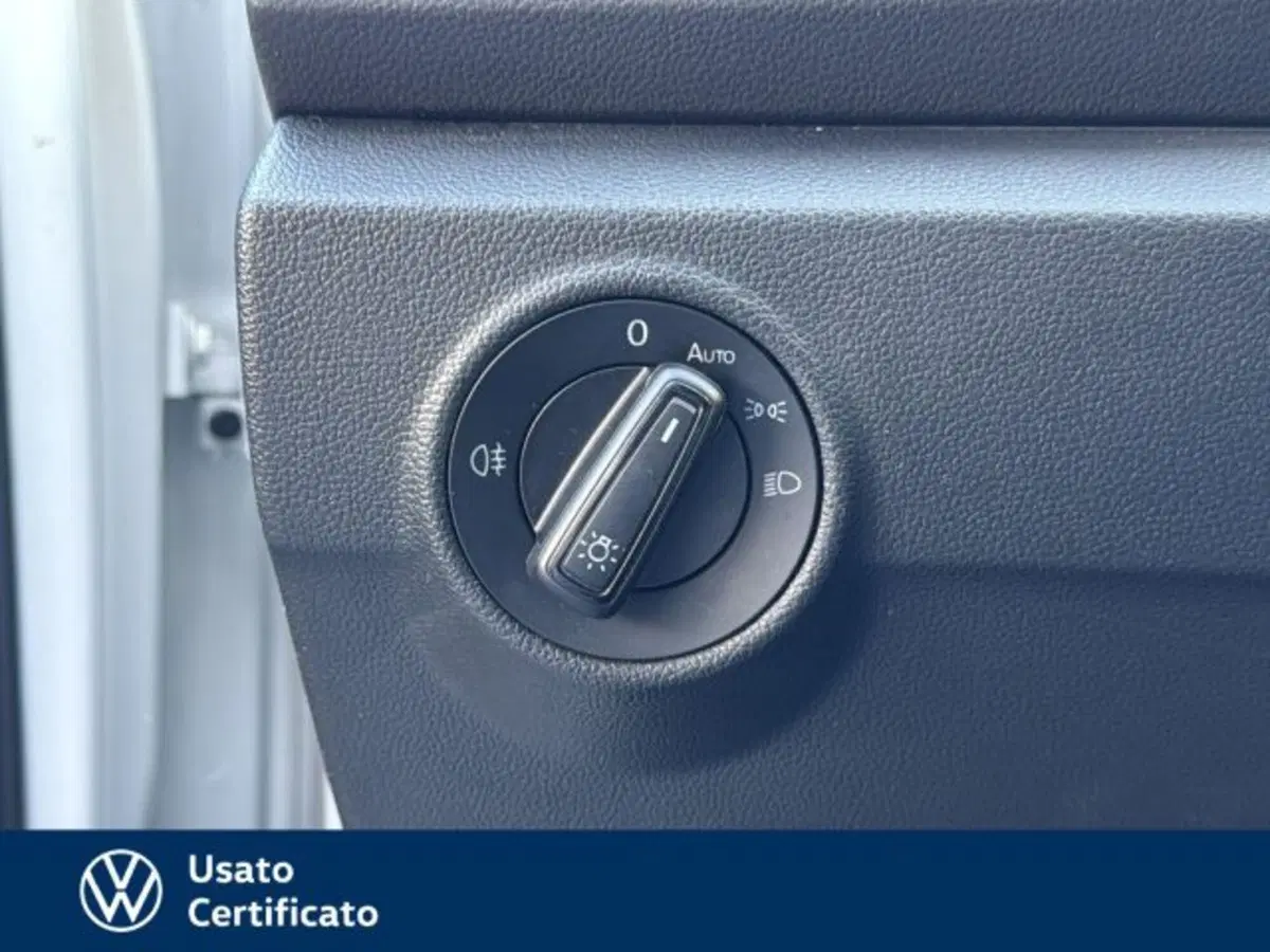 Volkswagen T-Roc usata a Vicenza (13)