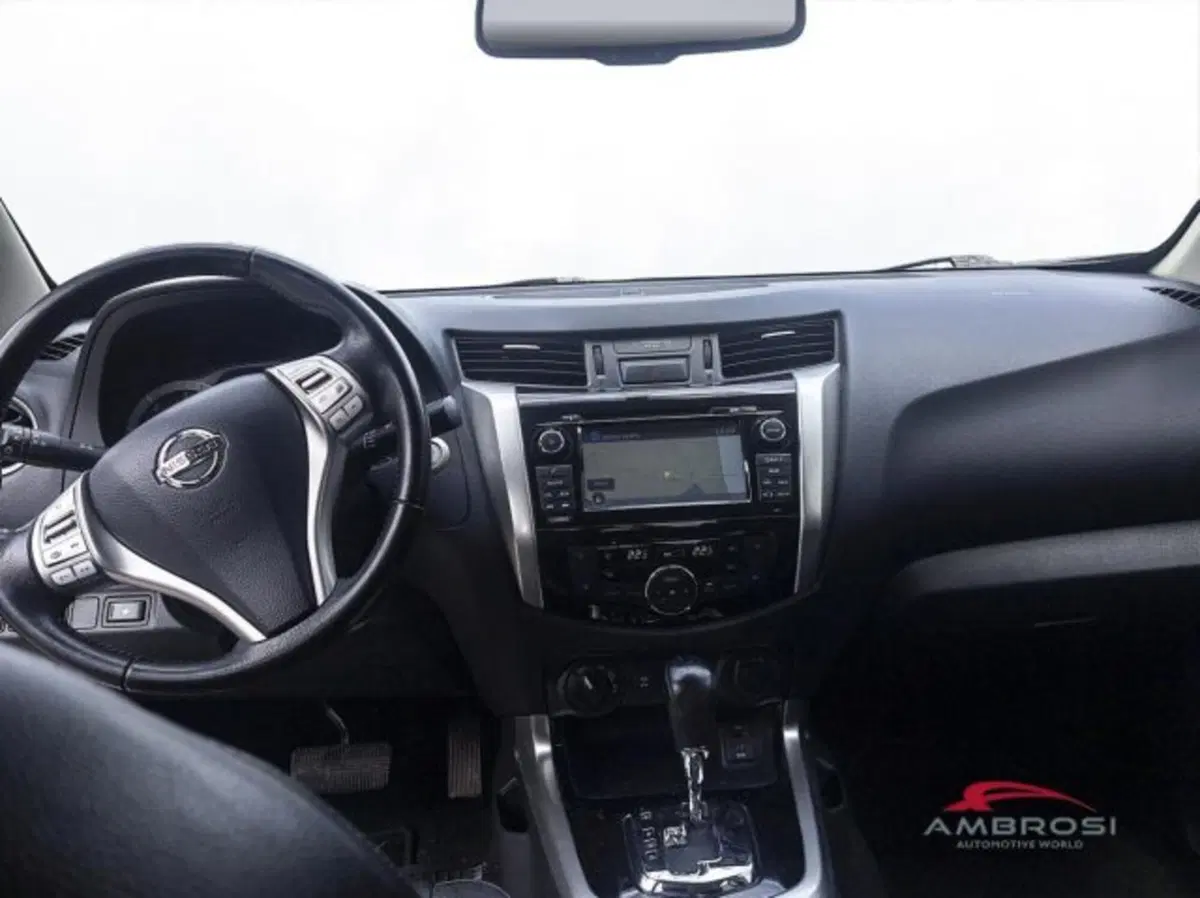 Nissan Navara usata a Perugia (12)