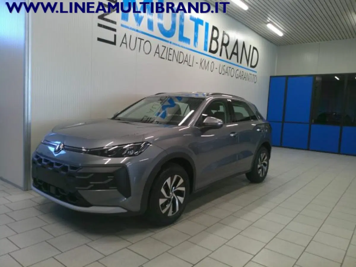 Volkswagen T-Roc nuova a Piacenza