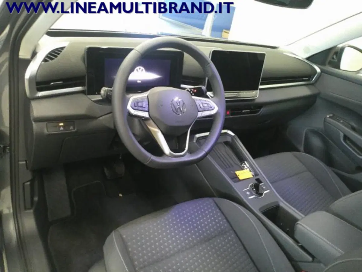 Volkswagen T-Roc nuova a Piacenza (11)