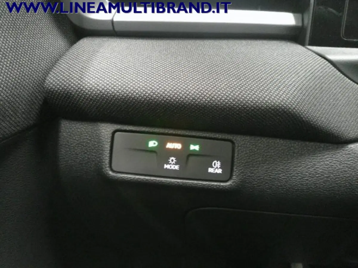 Volkswagen T-Roc nuova a Piacenza (14)