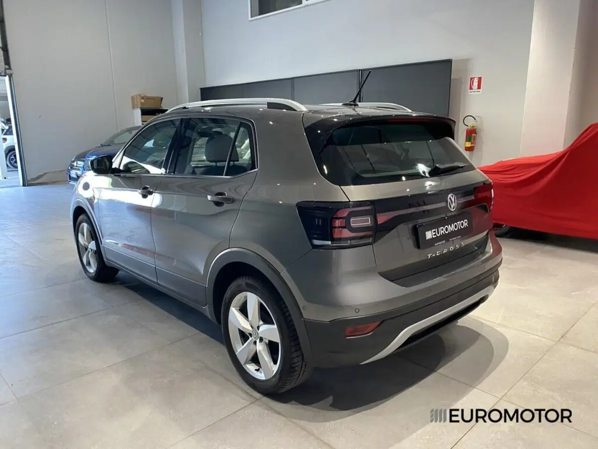 Volkswagen T-Cross usata a Bari (9)
