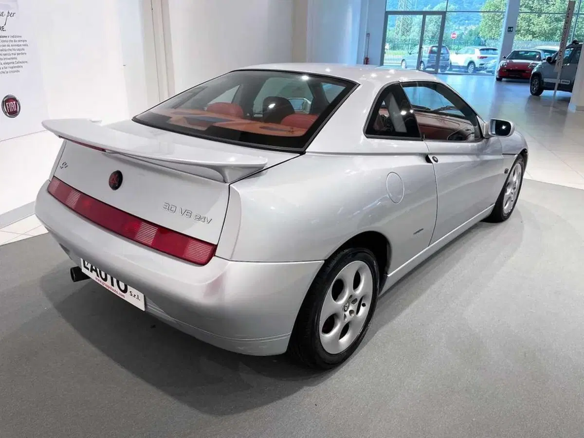 Alfa Romeo Gtv usata a Sondrio (8)