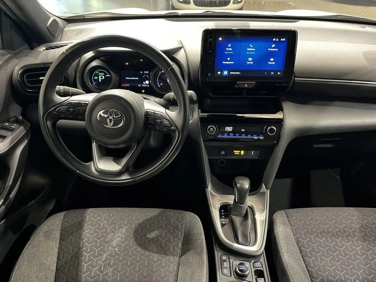 Toyota Yaris Cross usata a Sondrio (13)