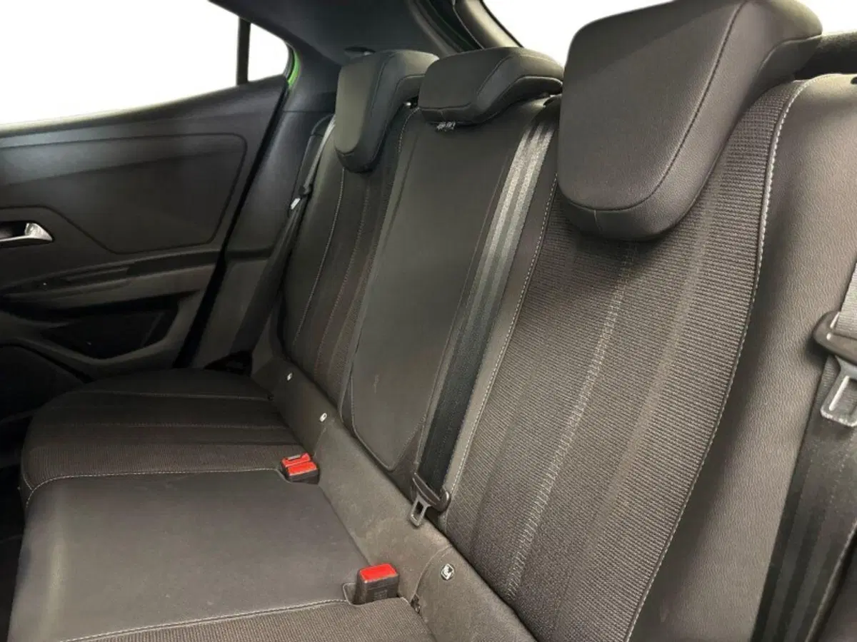 Opel Mokka usata a Lecco (12)