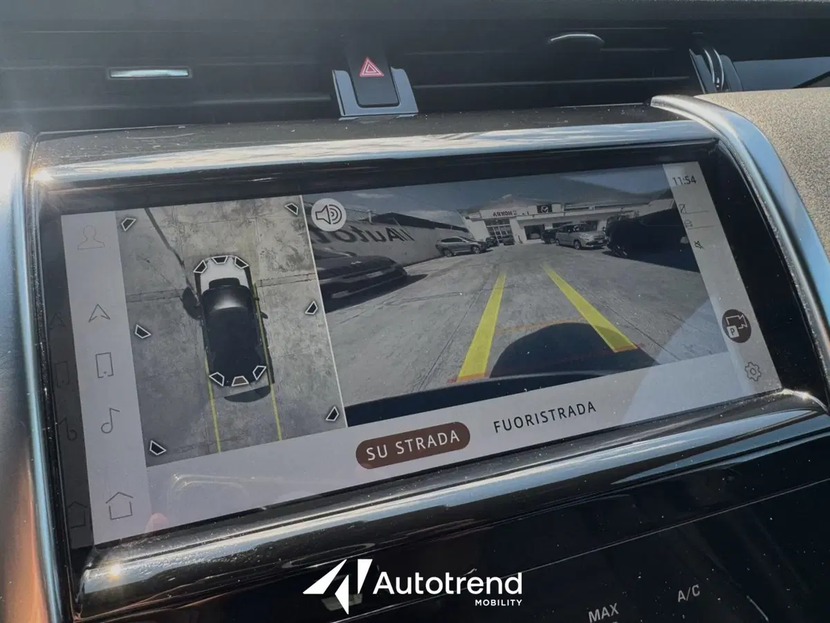 Land Rover Discovery Sport usata a Bari (12)