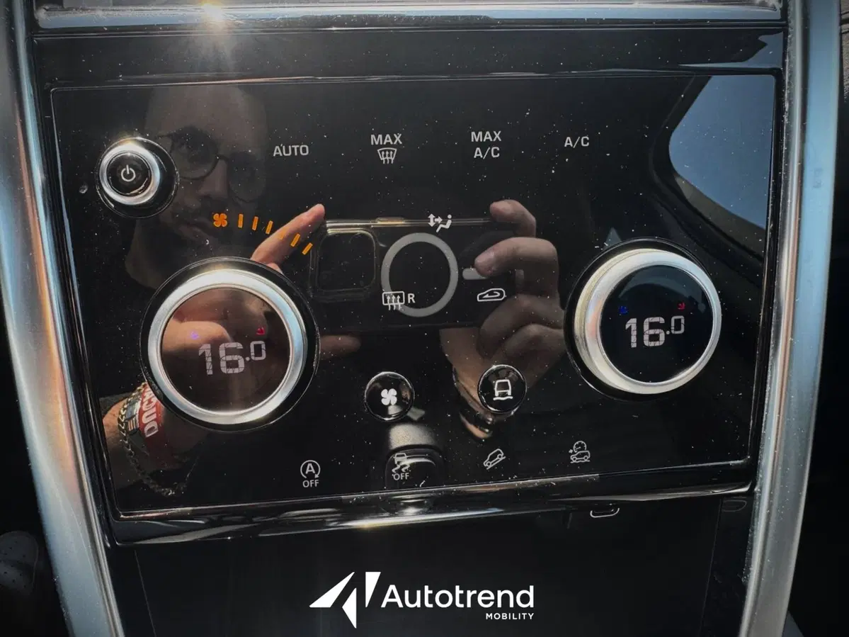 Land Rover Discovery Sport usata a Bari (13)