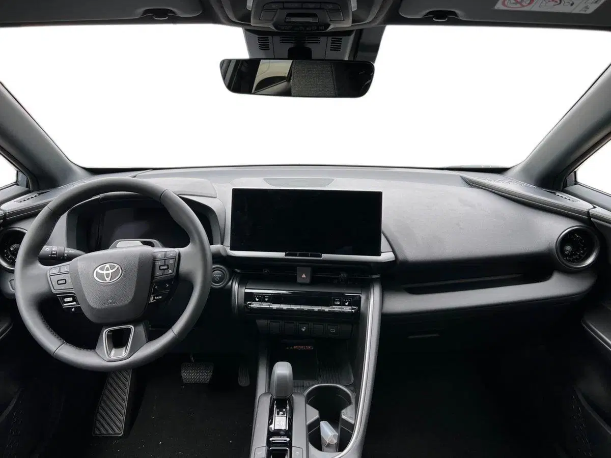Toyota Toyota C-HR nuova a Lecco (8)