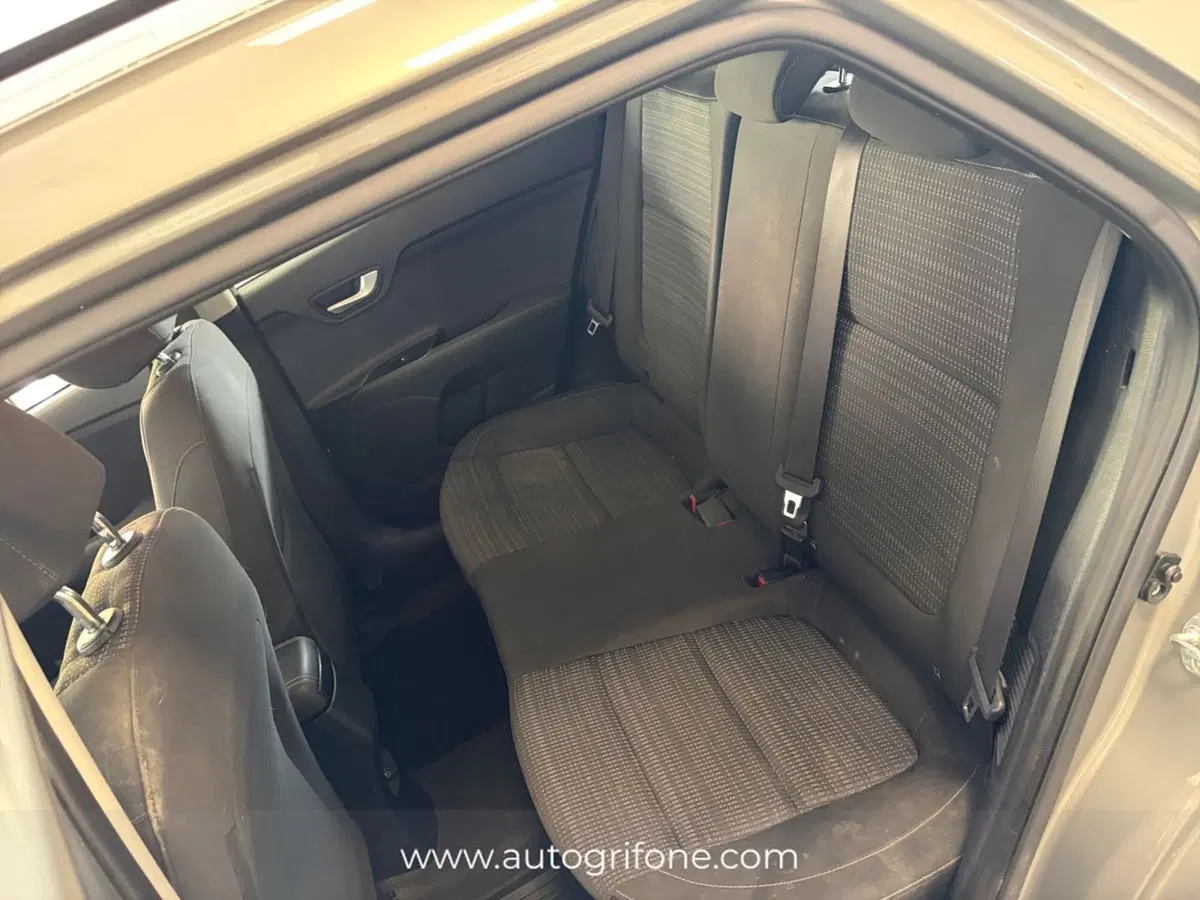 Kia Stonic usata a Modena (13)