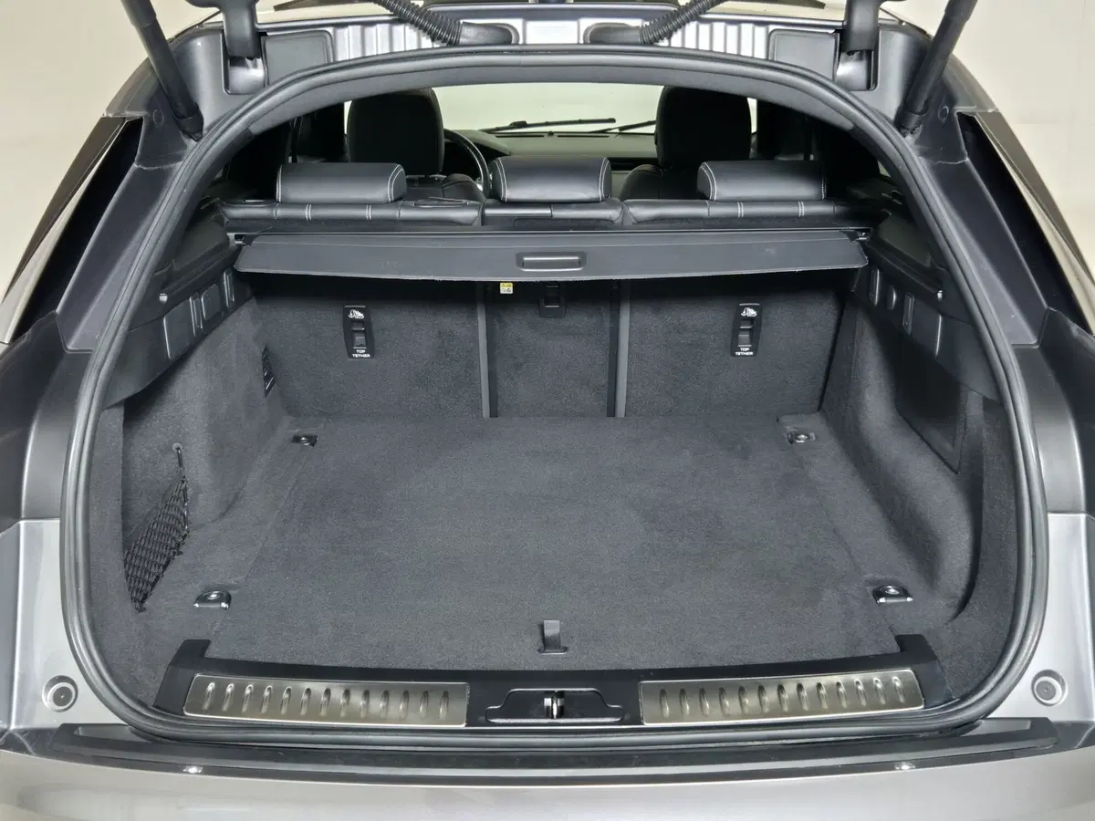 Land Rover Range Rover Velar usata a Torino (13)