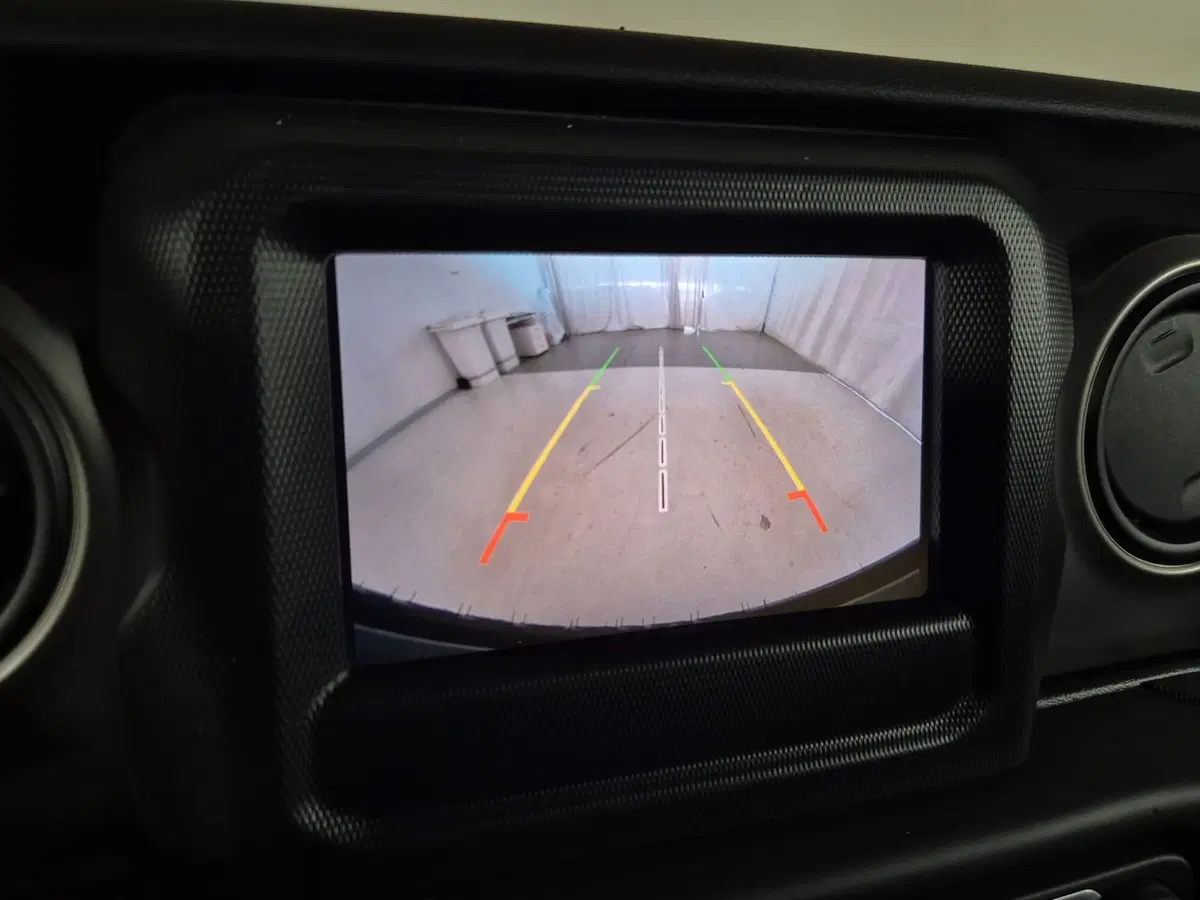 Jeep Wrangler Unlimited usata a Torino (16)