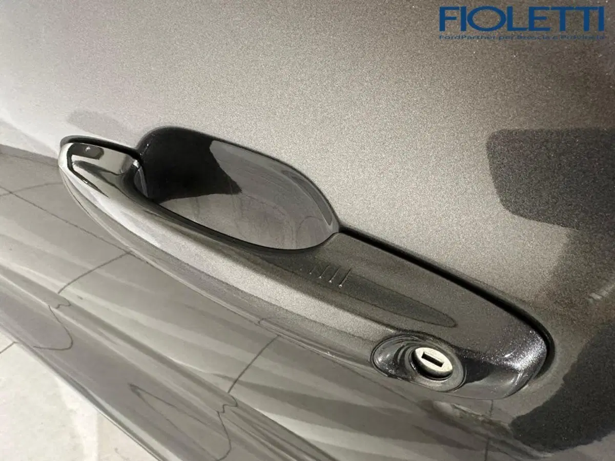 Ford Kuga usata a Brescia (18)