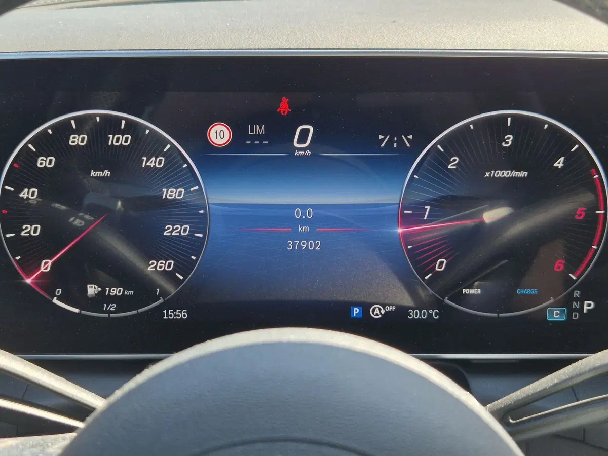 Mercedes-Benz GLC SUV usata  (14)