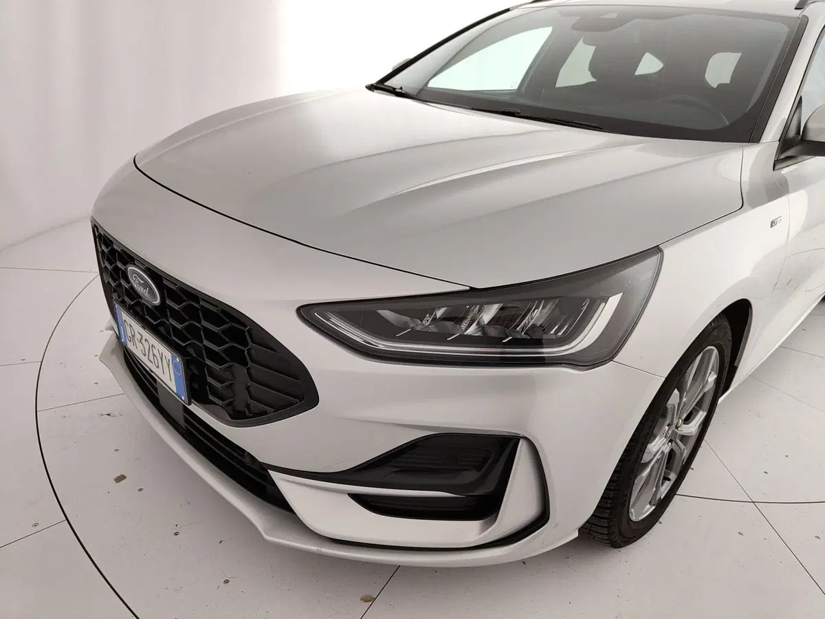 Ford Focus Station Wagon usata a Caserta (14)